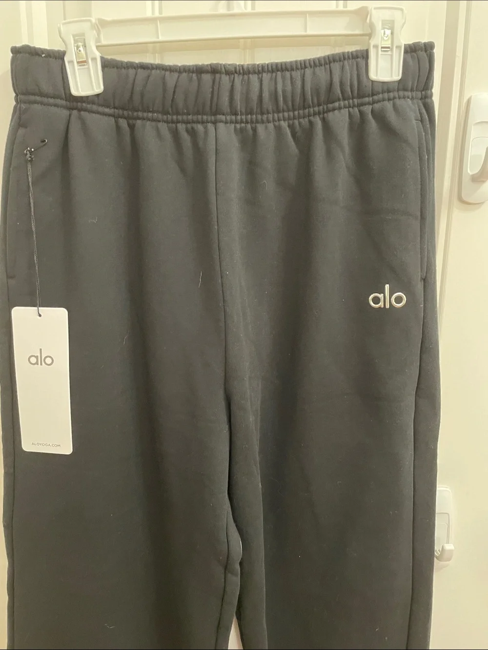 ALO Yoga Black Fleece Accolade Sweatpants